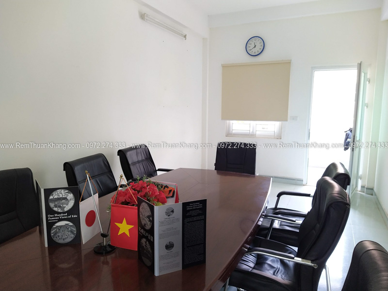 Rèm cuốn kéo dây nhẹ nhàng linh hoạt điều chỉnh ánh sáng Rèm Thuận Khang thi công thực tế