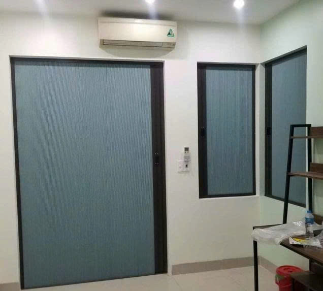 Rèm tổ ong tự động