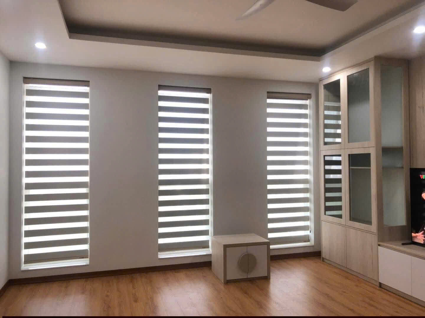 Lắp rèm cửa sổ