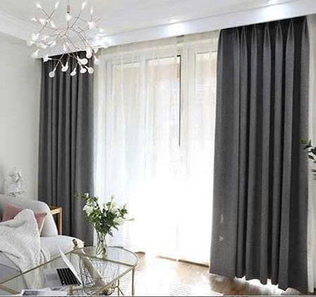 Rèm cửa sổ màu đen 