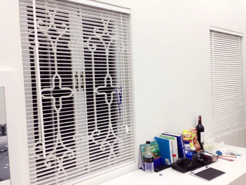 Rèm cửa sổ màu trắng