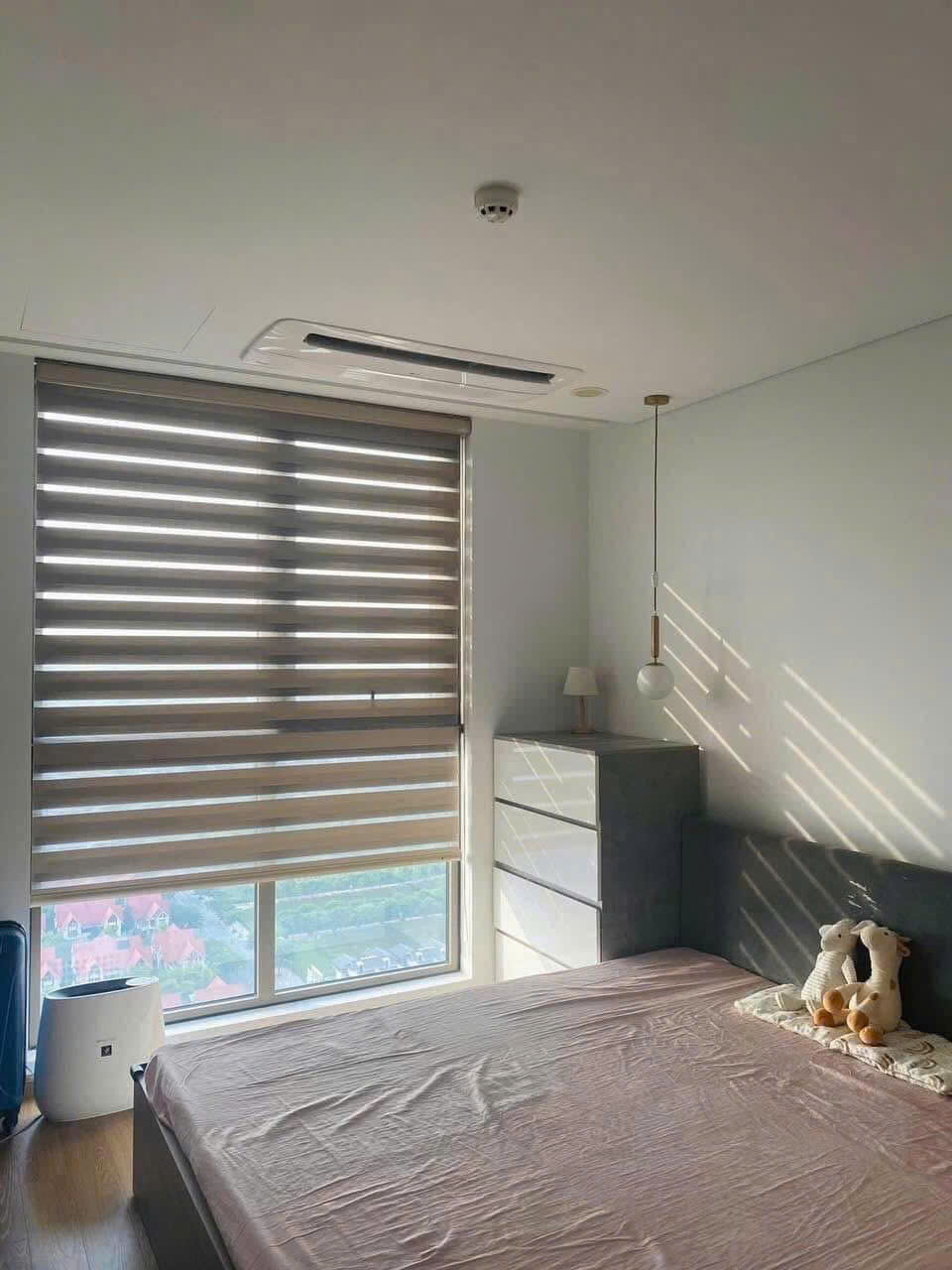 Rèm cầu vồng Hà Nội 