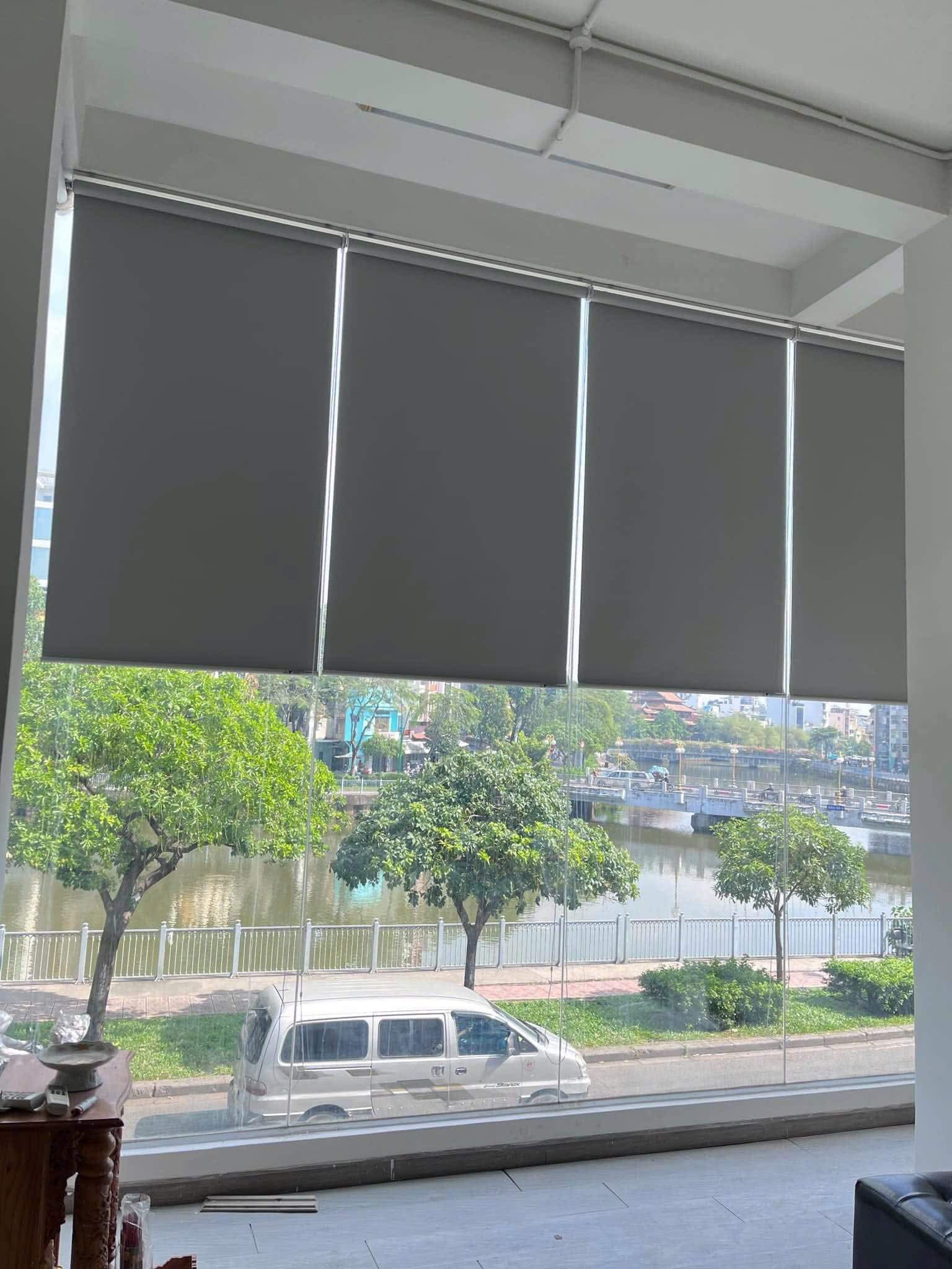 Phụ Kiện Rèm Cuốn 2026: Bảng Giá Sỉ & Cách Chọn Trục, Đầu Kéo Chuẩn