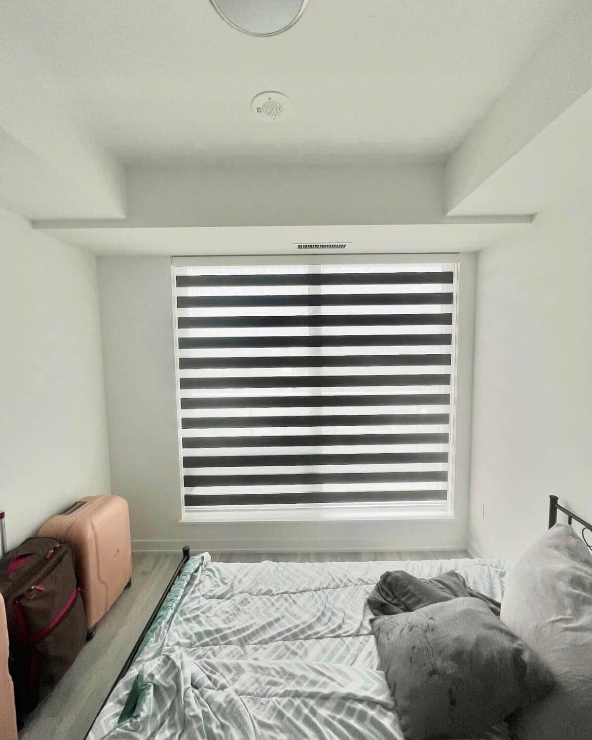 Rèm cầu vồng phòng ngủ 